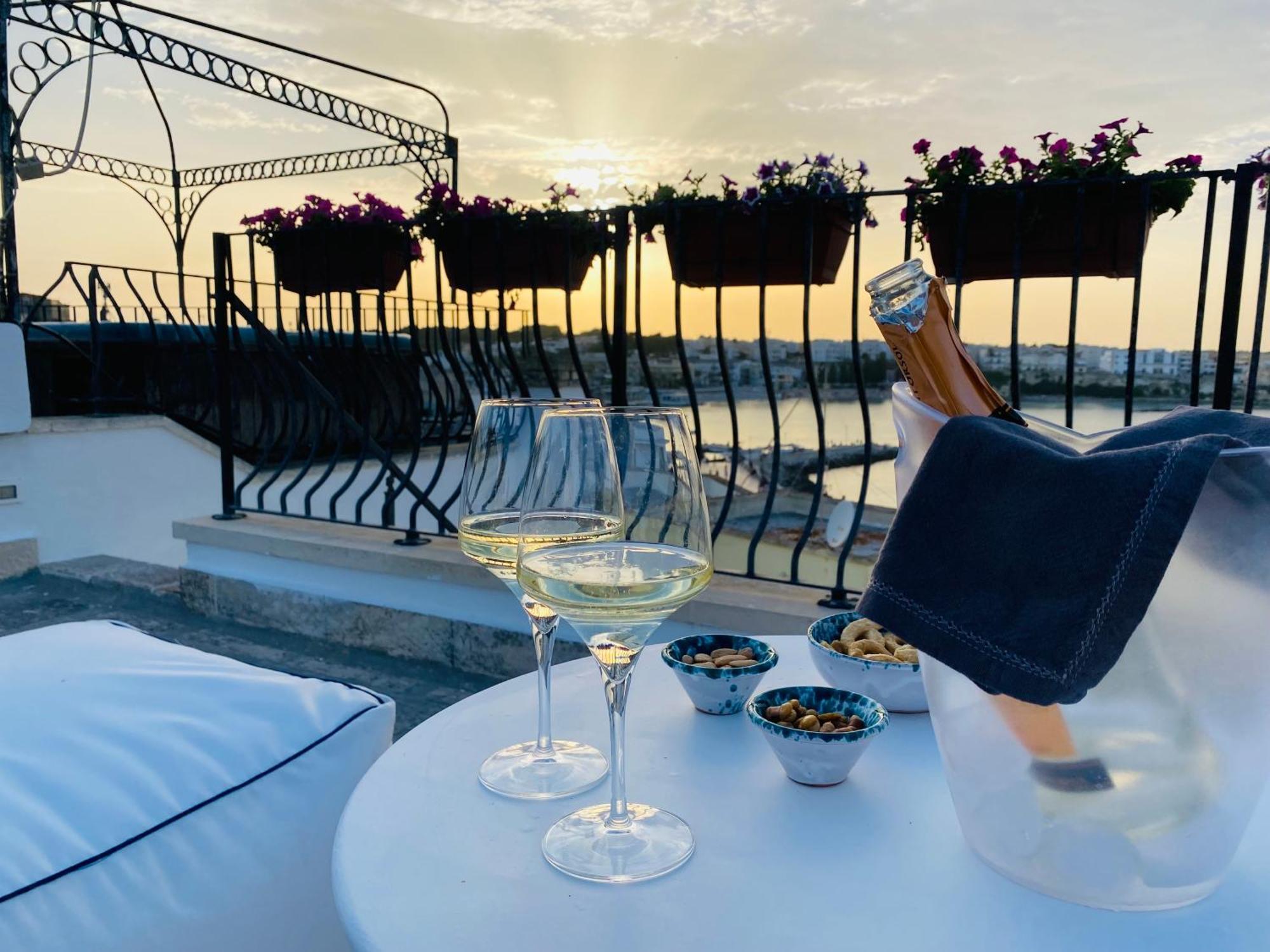 Dimora Del Sole Luxury And Charm Apartment Otranto Ngoại thất bức ảnh